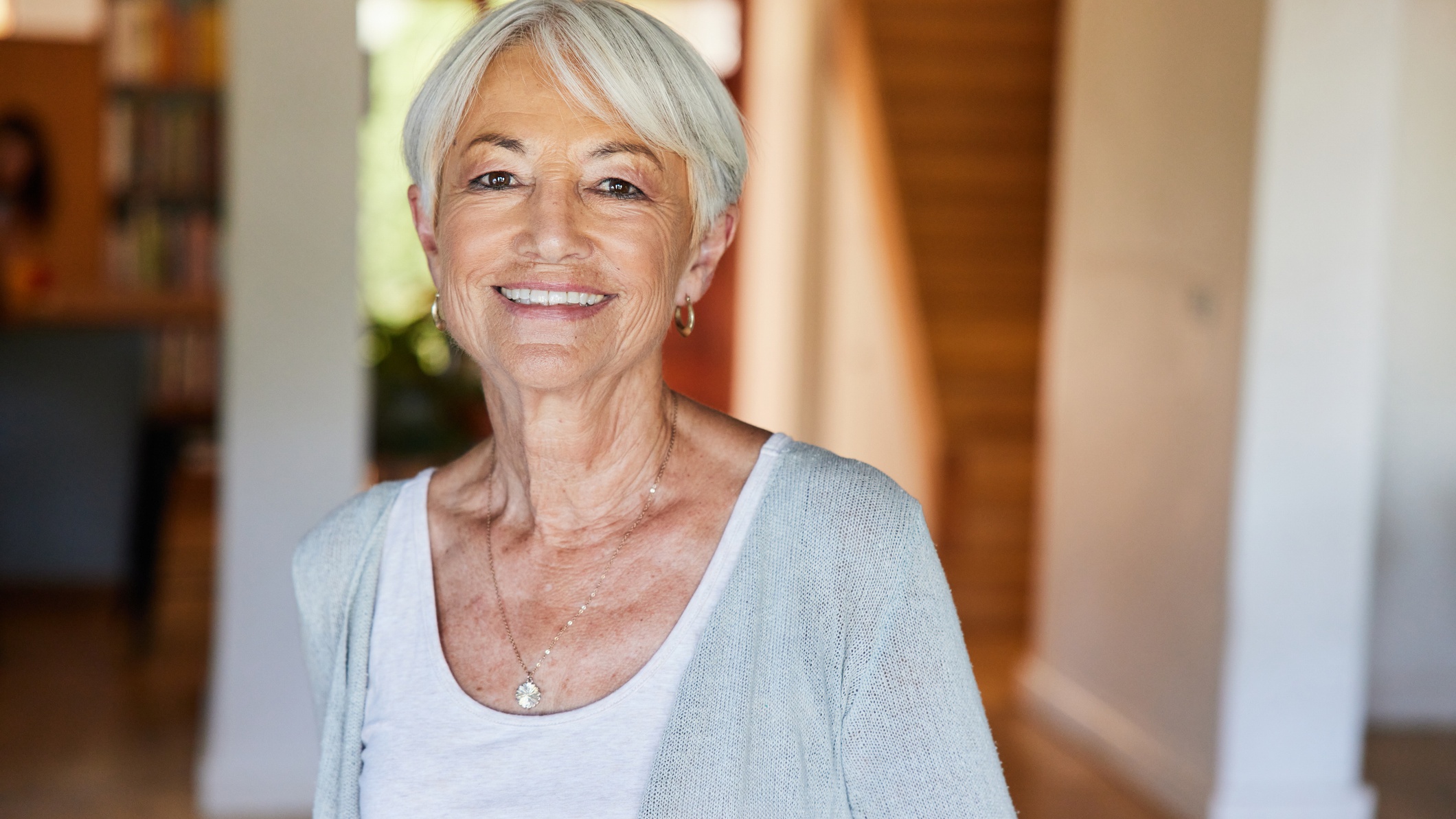 Azok az emberek, akik sokkal fiatalabbnak néznek ki a koruknál, kerülik ezt a 6 szokást