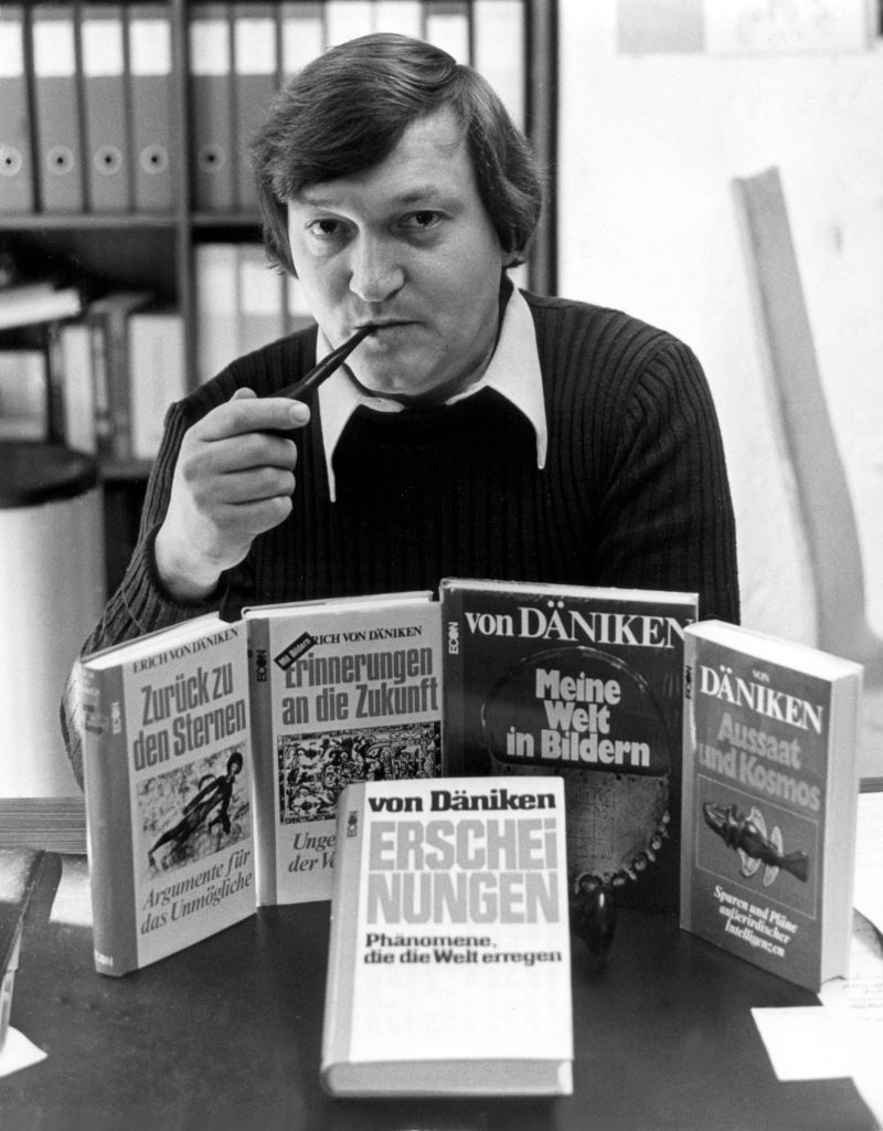 Meghalt a világhírű író, Erich von Däniken