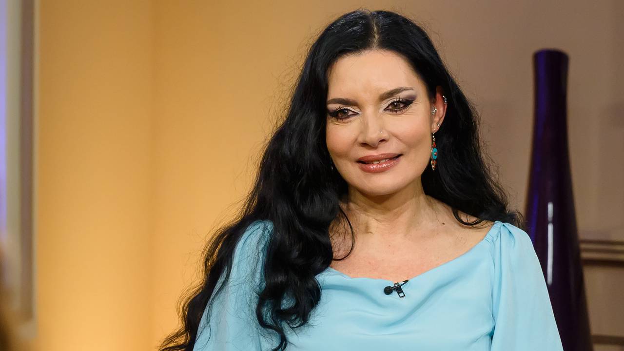 Gregor Bernadett: „A kapcsolataimban szeretetkoldusként kerestem a biztonságot”