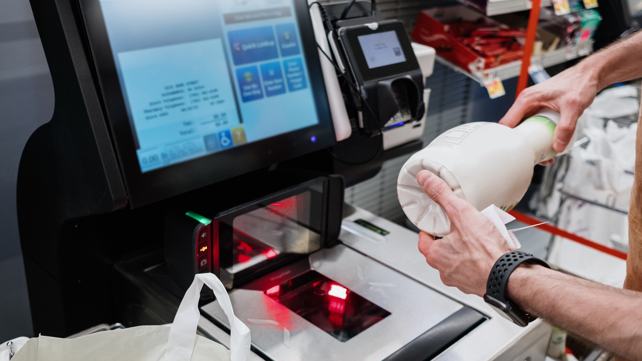 önkiszolgáló kassza - fotó: Getty Images