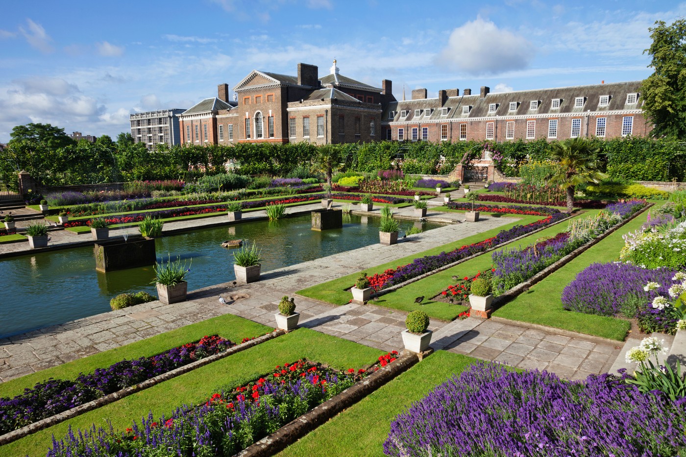 A Keingsington Palota és az egyik kert