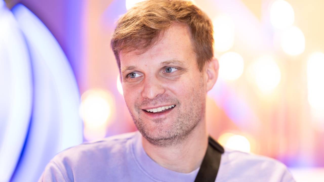 Puskás-Dallos Peti: „Gyerekkoromban az ünnepeket is a színházban töltöttem”