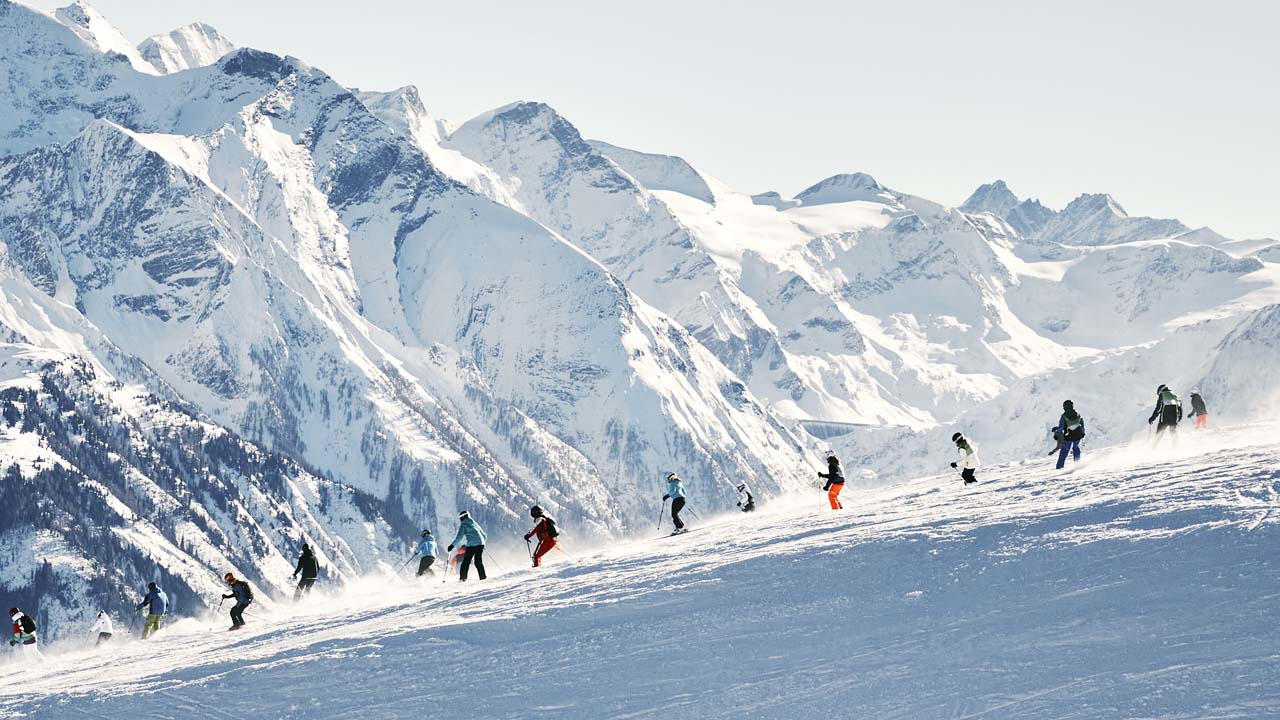 Tragédia a sípályán: kisfia szeme láttára halt meg egy síelő férfi
