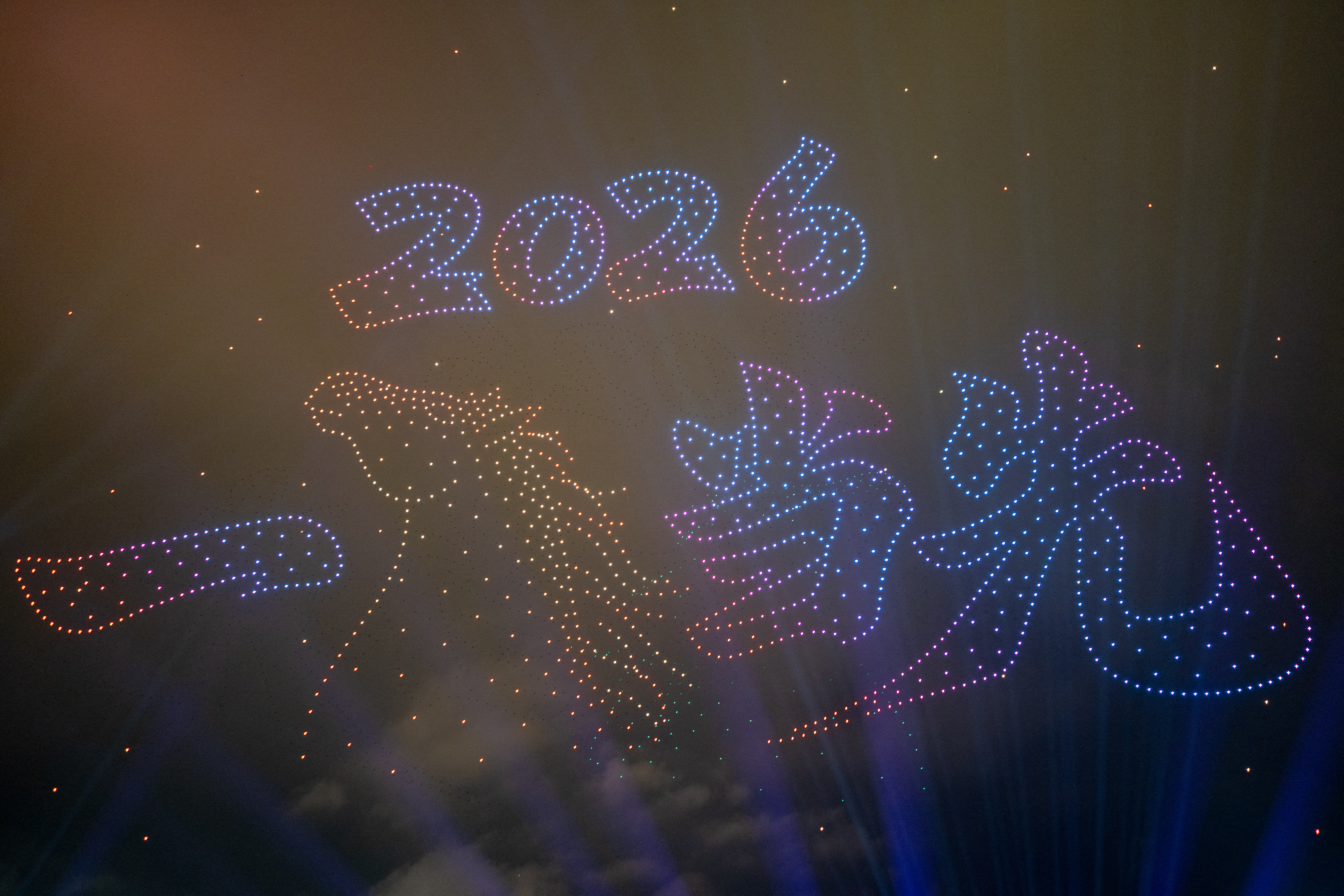 Így köszöntötték az újévet a világ nagyvárosaiban – látványos képek minden időzónából