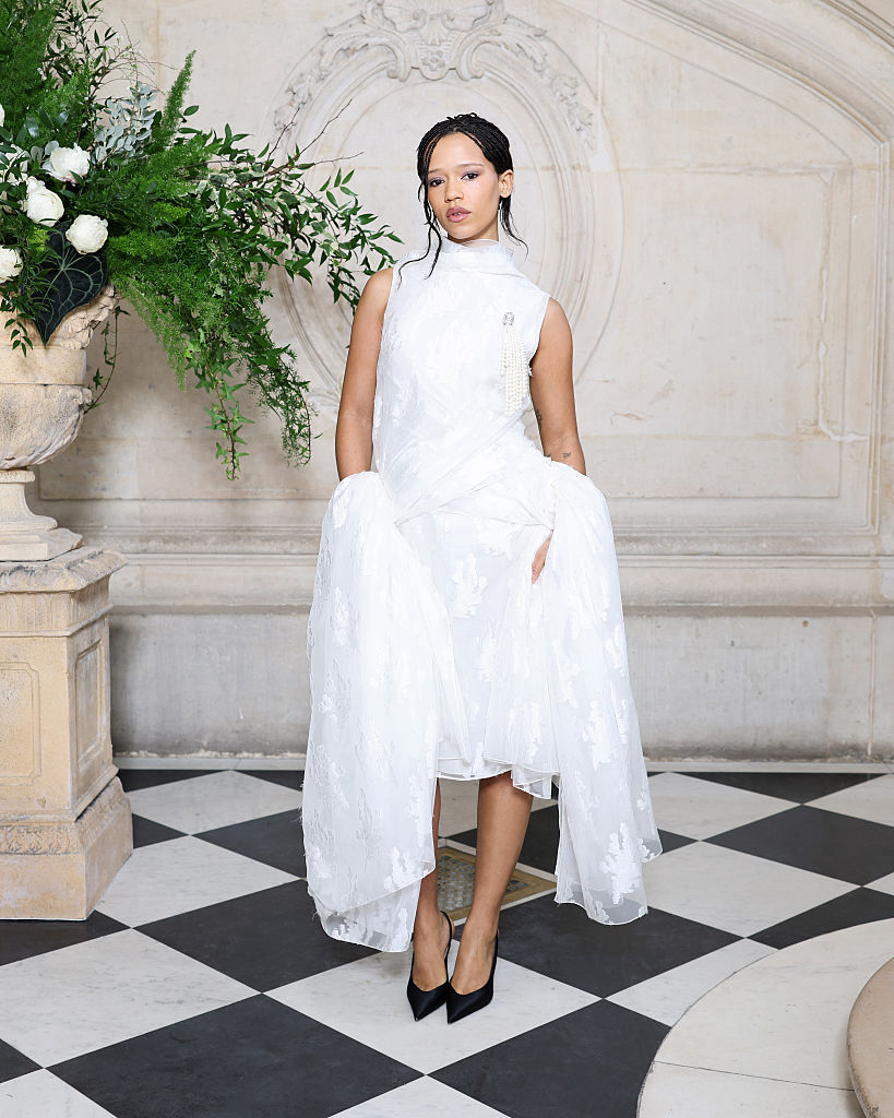 Taylor Russell a párizsi Haute Couture divathéten