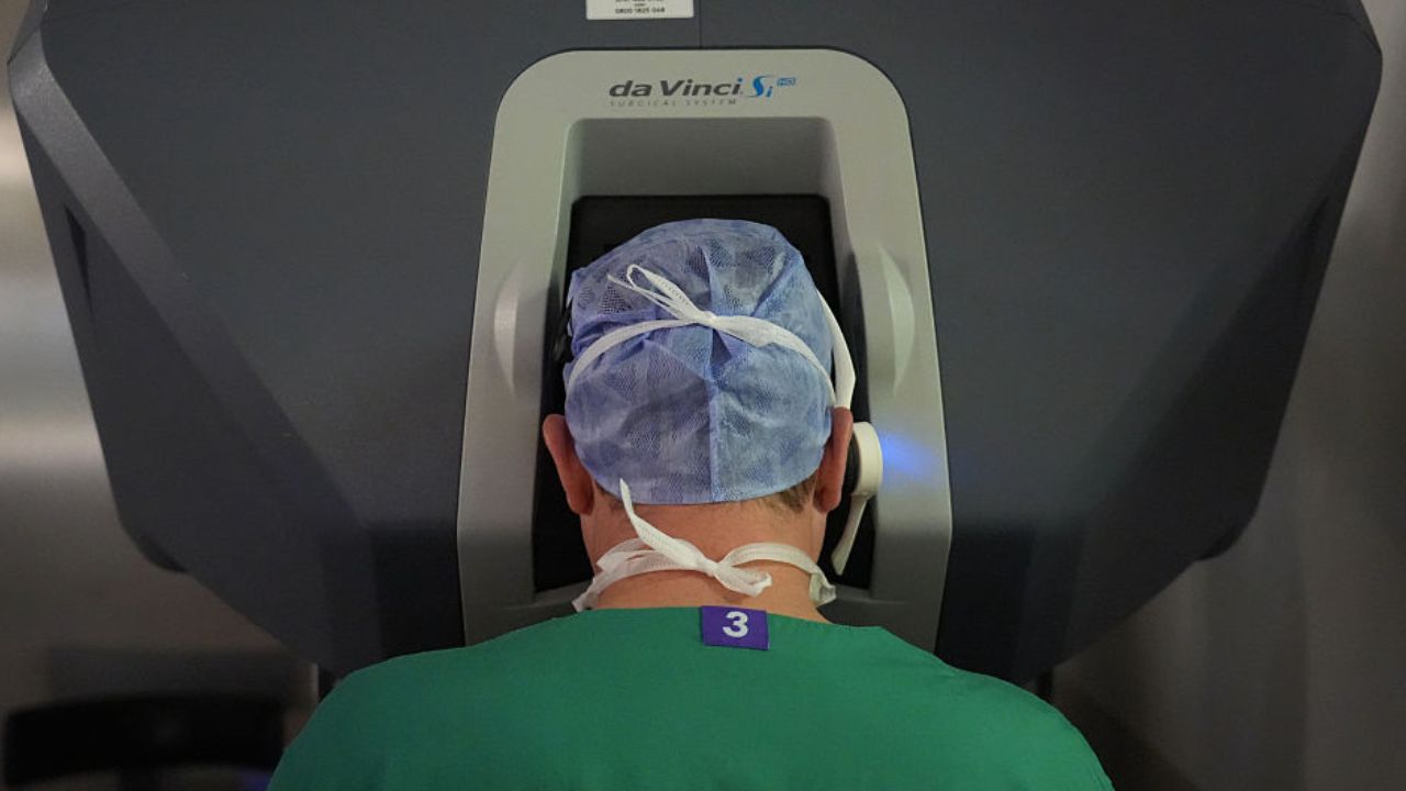 Robottal végeztek szívműtétet: először segített be a Da Vinci Bécsben