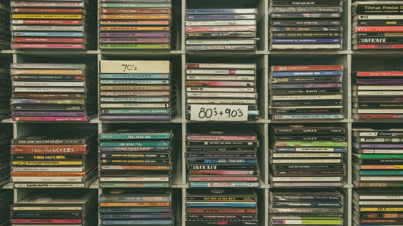 porosodó cd-torony, fotó: Unsplash