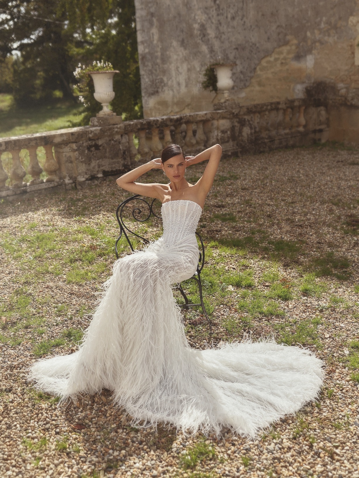 WONÁ Concept menyasszonyi ruhát viselő modell