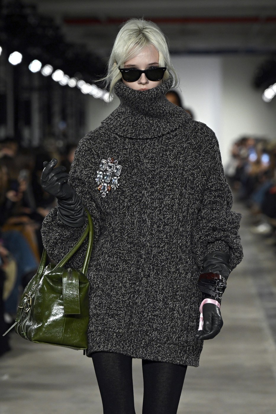 7 For All Mankind 2026/27 A/W kollekció egyik modellje a New York-i divathéten