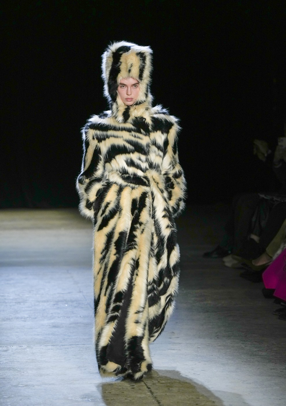 Aknvas 2026/27 A/W kollekció egyik modellje a New York-i divathéten