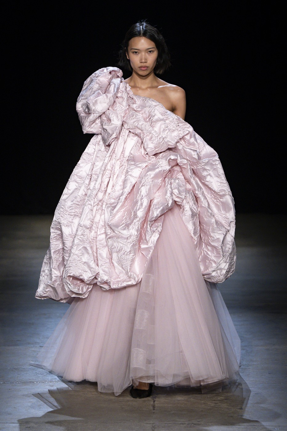 Aknvas 2026/27 A/W kollekció egyik modellje a New York-i divathéten