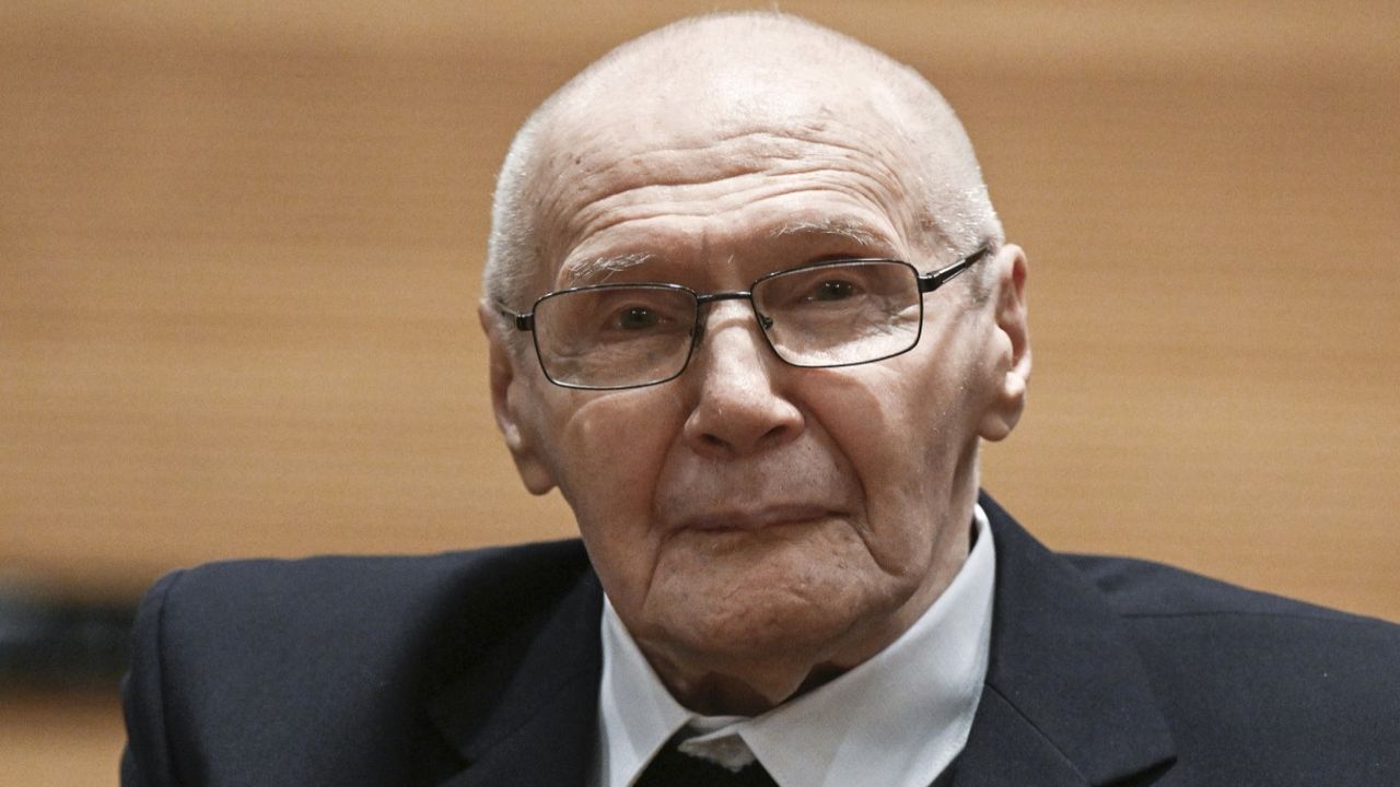 Századik születésnapja alkalmából ezt írta ma a naplójába Kurtág György