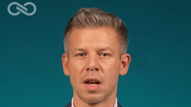 Magyar Péter konszenzuális szexről, drogozásról és orosz típusú kompromatról beszélt