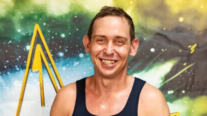 Molnár Gusztávot rendőrök kísérték el Ferihegyről