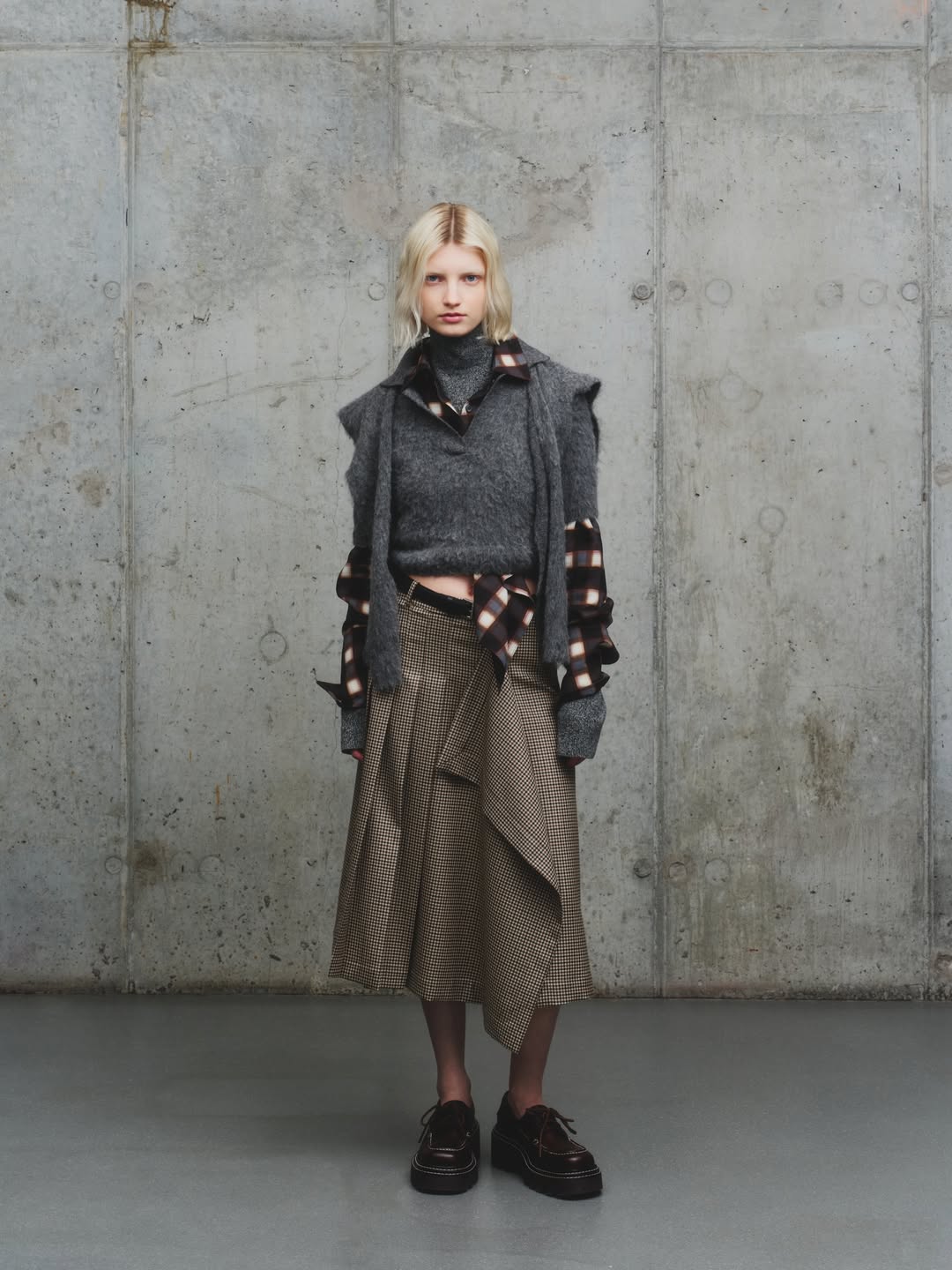 Monse 2026/27 A/W kollekció egyik modellje a New York-i divathéten