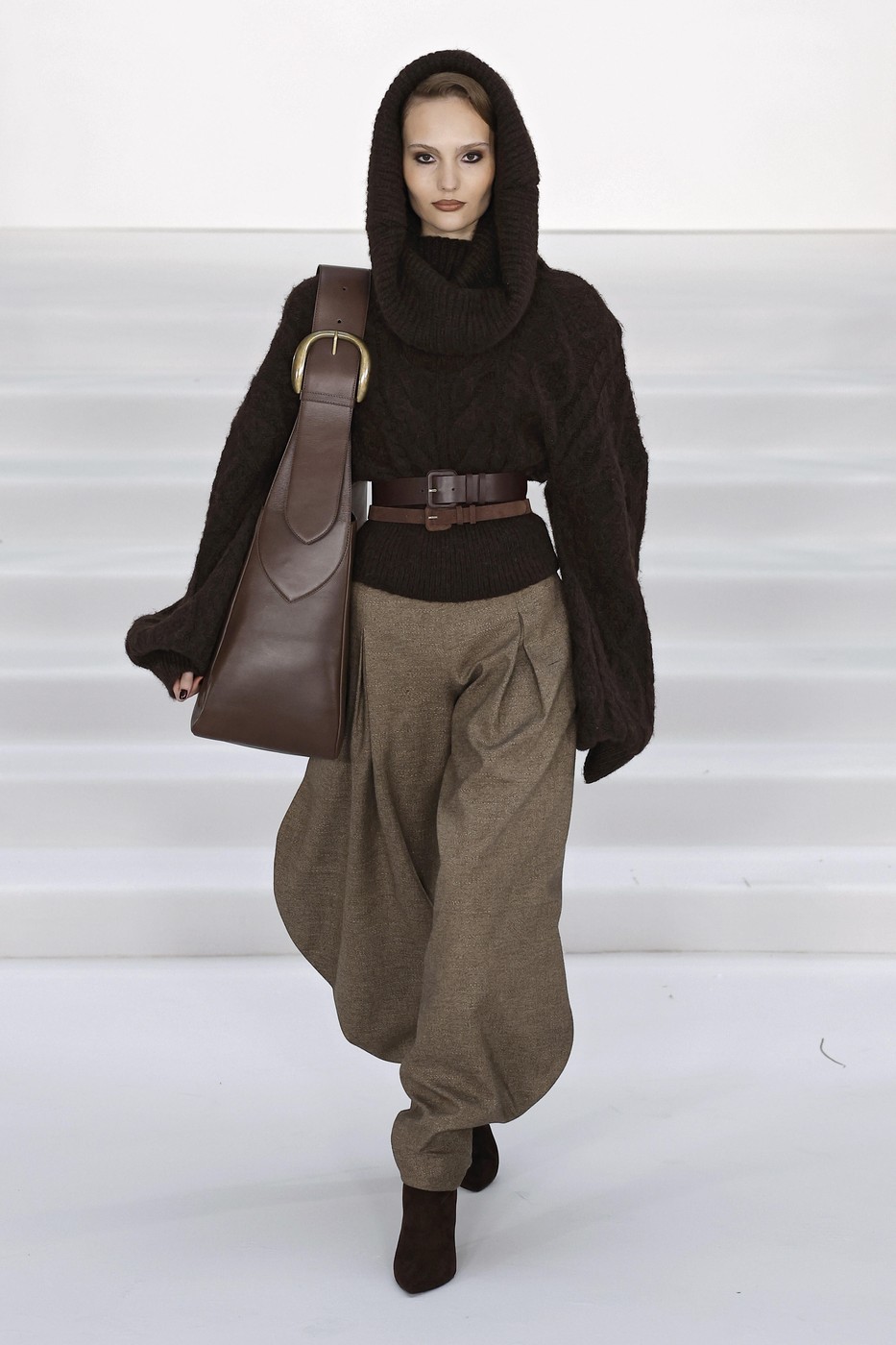 Paul Costelloe 2026-2027 őszi-téli kollekció egyik modellje