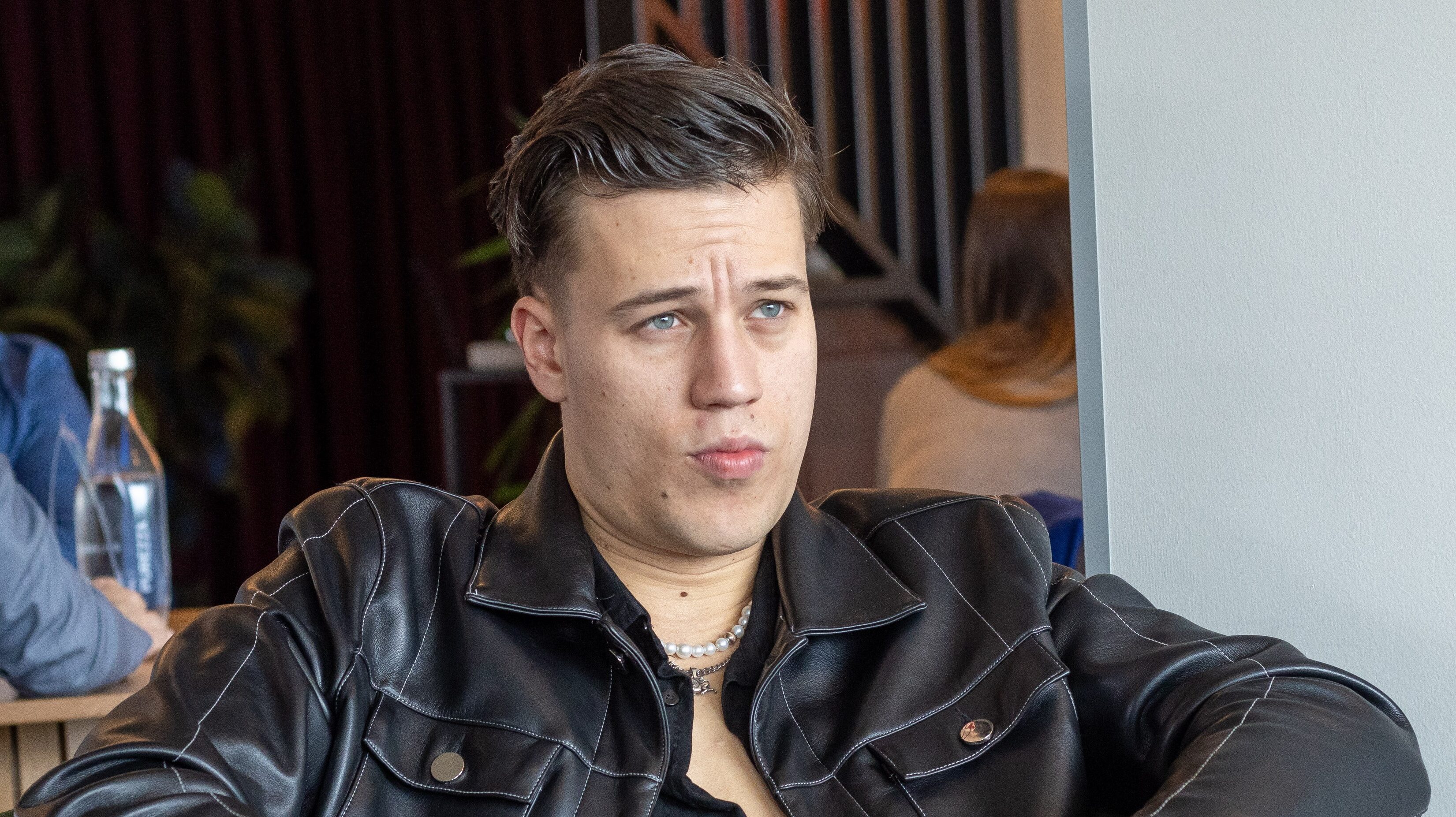 T. Danny megszólalt az arcát takaró a maszkról: elárulta, meddig viseli még