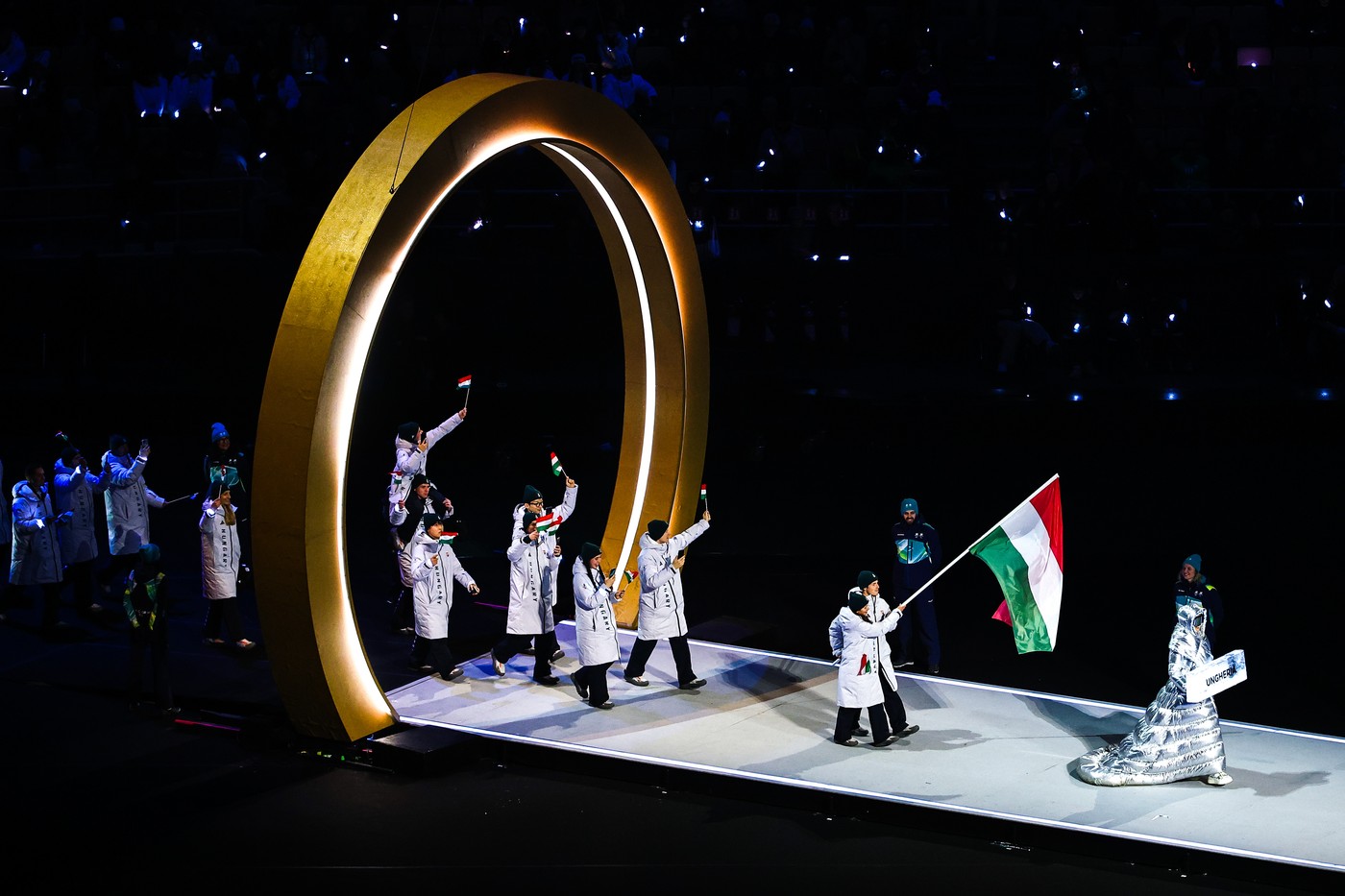 Magyarok a 2026-os téli olimpia megnyitóján (fotó: Profimedia)