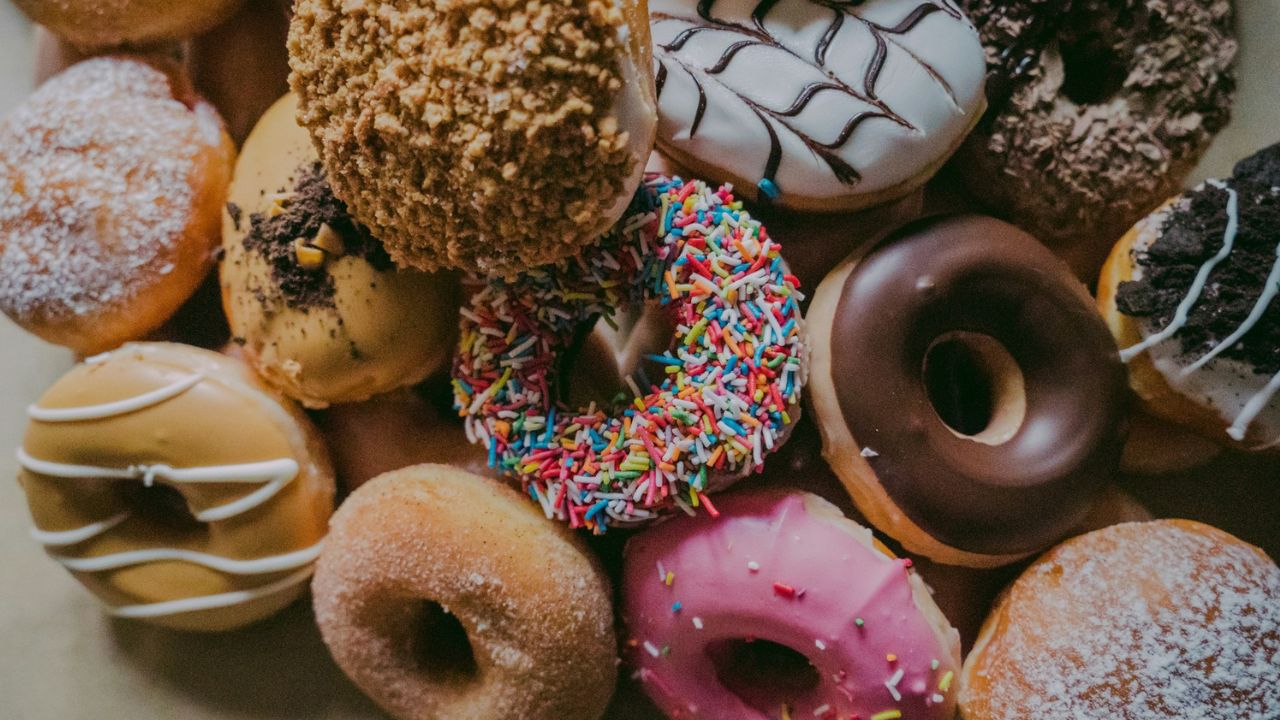 színes fánkok, fotó: Unsplash