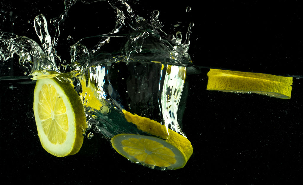 Citrom a vízben