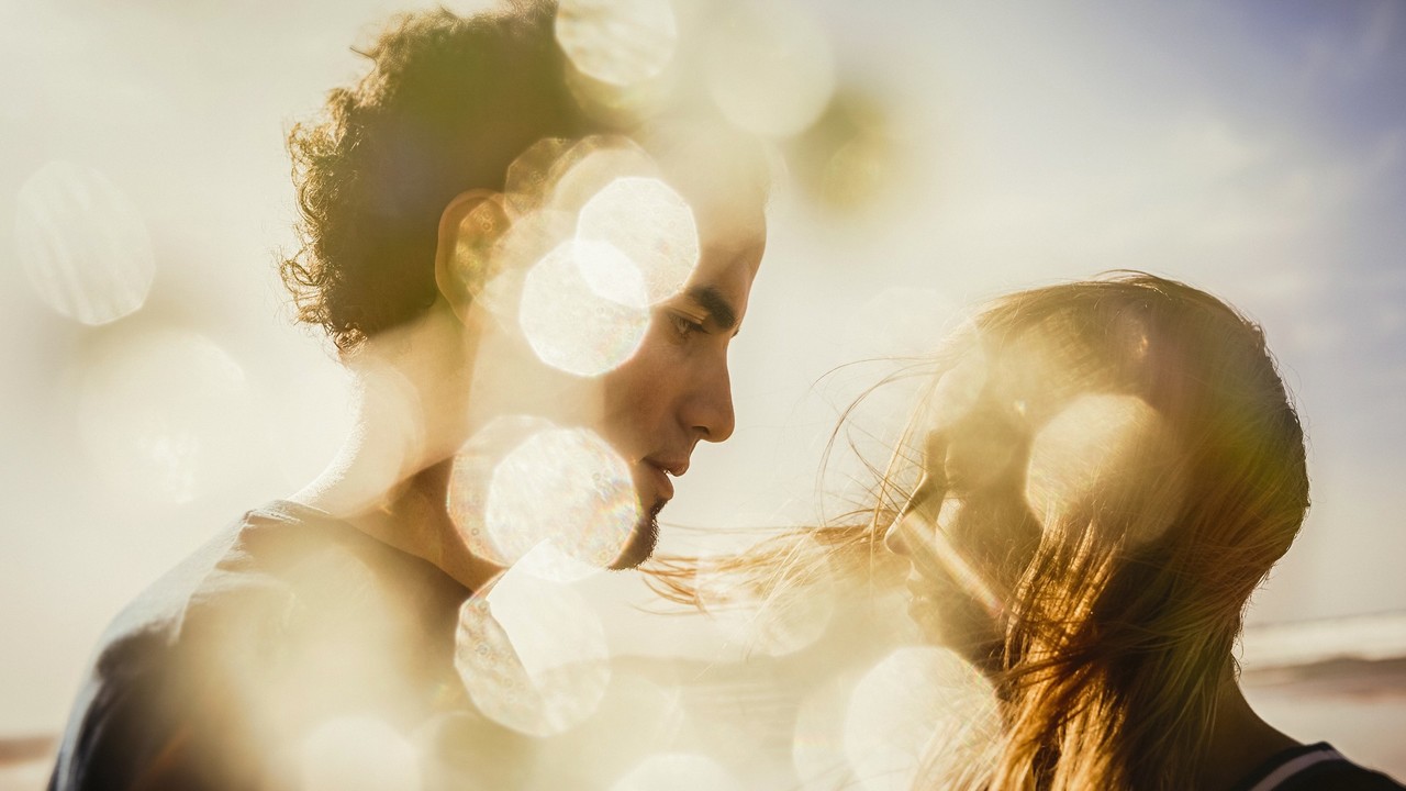 Ez a 3 csillagjegypár egymás mellett érzi először, hogy hazaérkezett