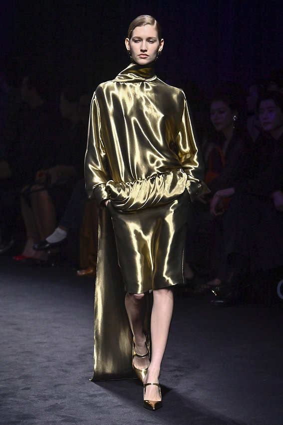 Ferragamo 2026-2027-es őszi-téli kollekció egyik modellje