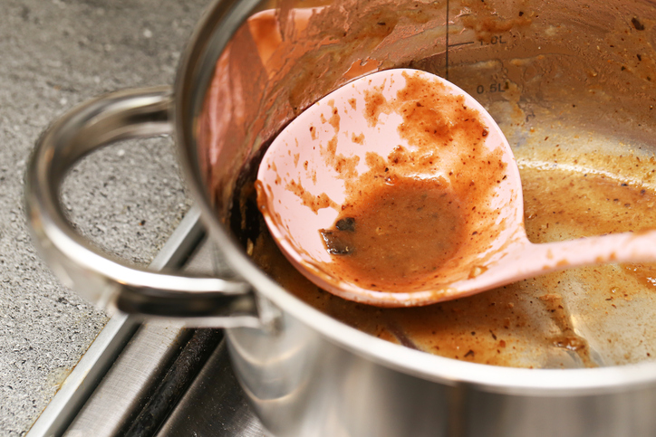 Fűszeres maradék lábosban