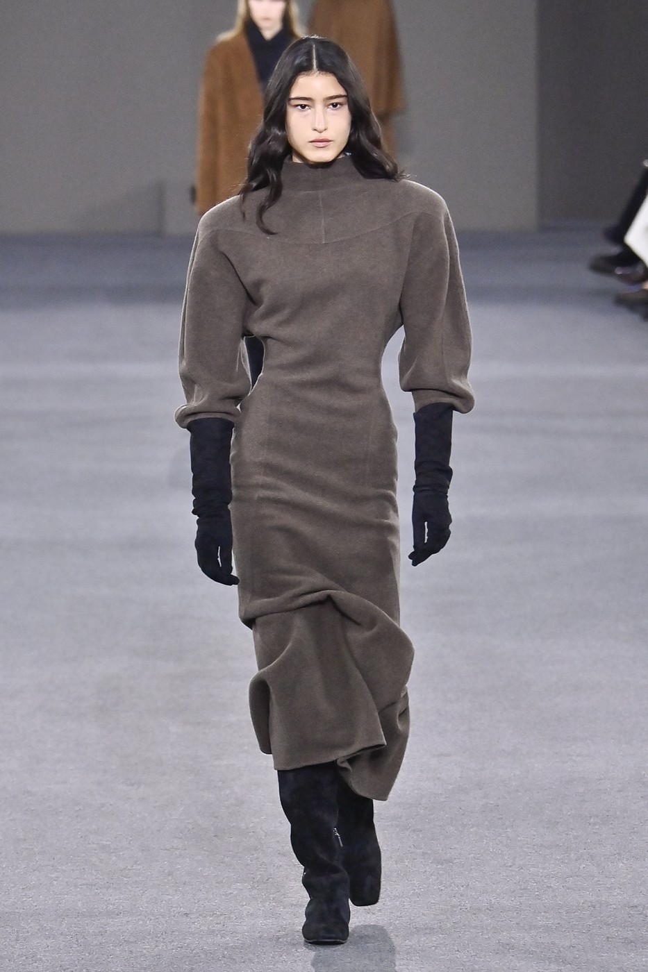 Max Mara 2026-2027-es őszi-téli kollekció egyik modellje