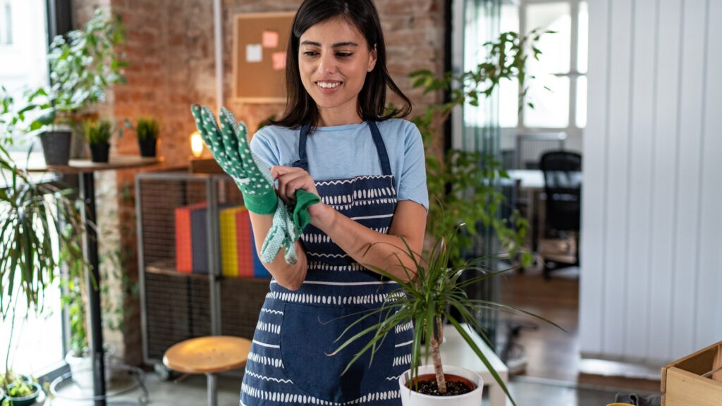 A szobanövényeidnek is tavasz van: 8 feladat, amit most kell elvégezned