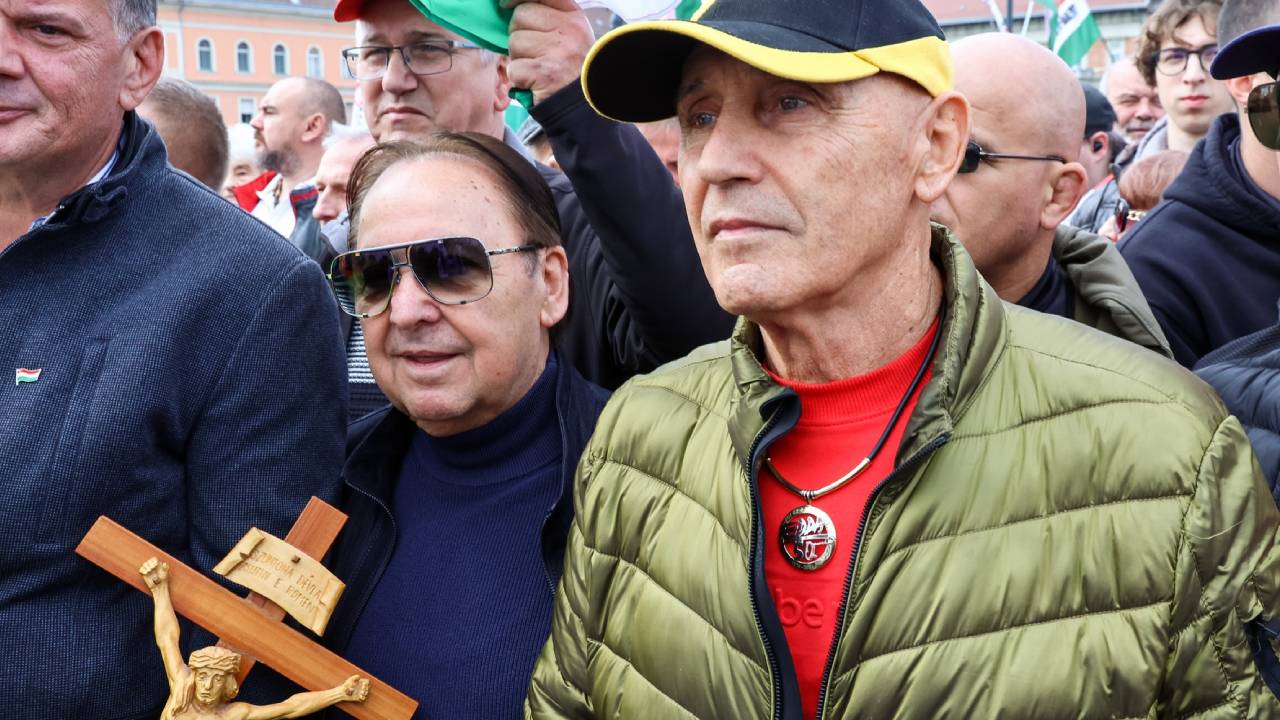 „Várjál csak, 10-20 fekete majd elszórakozik veled!” – Pataky Attila az anyósát féltette Malmöben