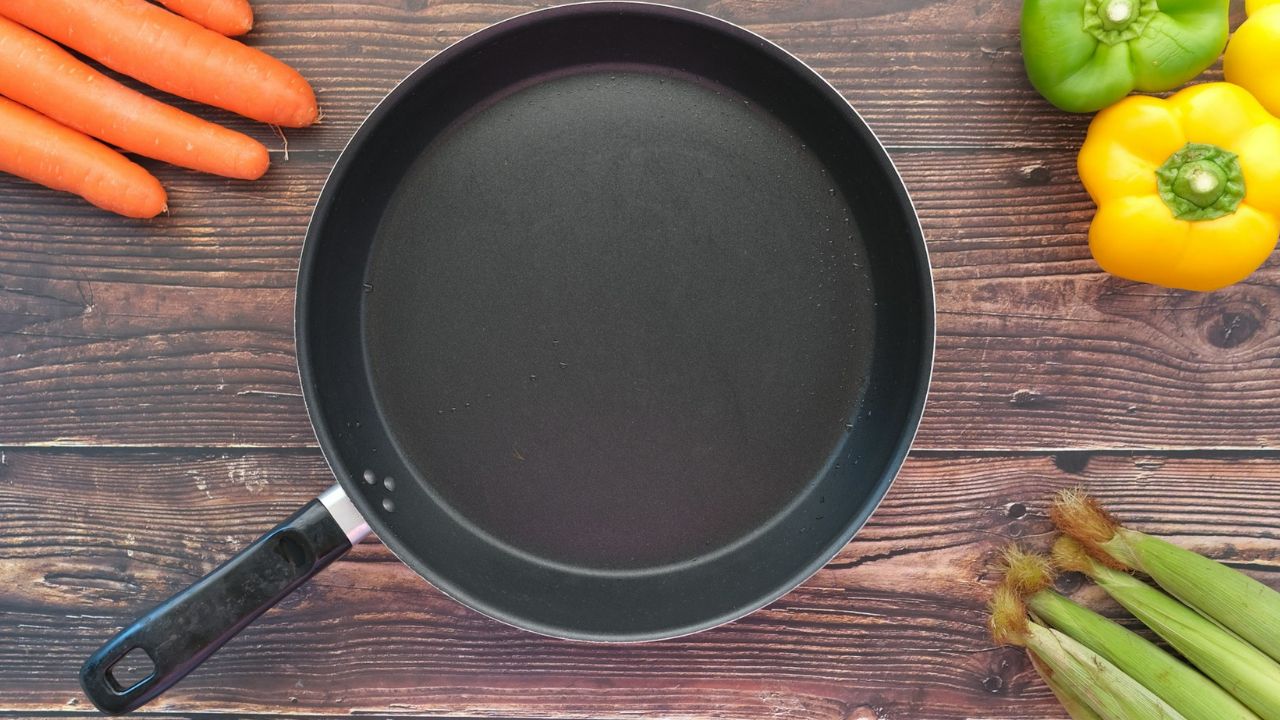 serpenyő zöldségekkel, fotó: Unsplash