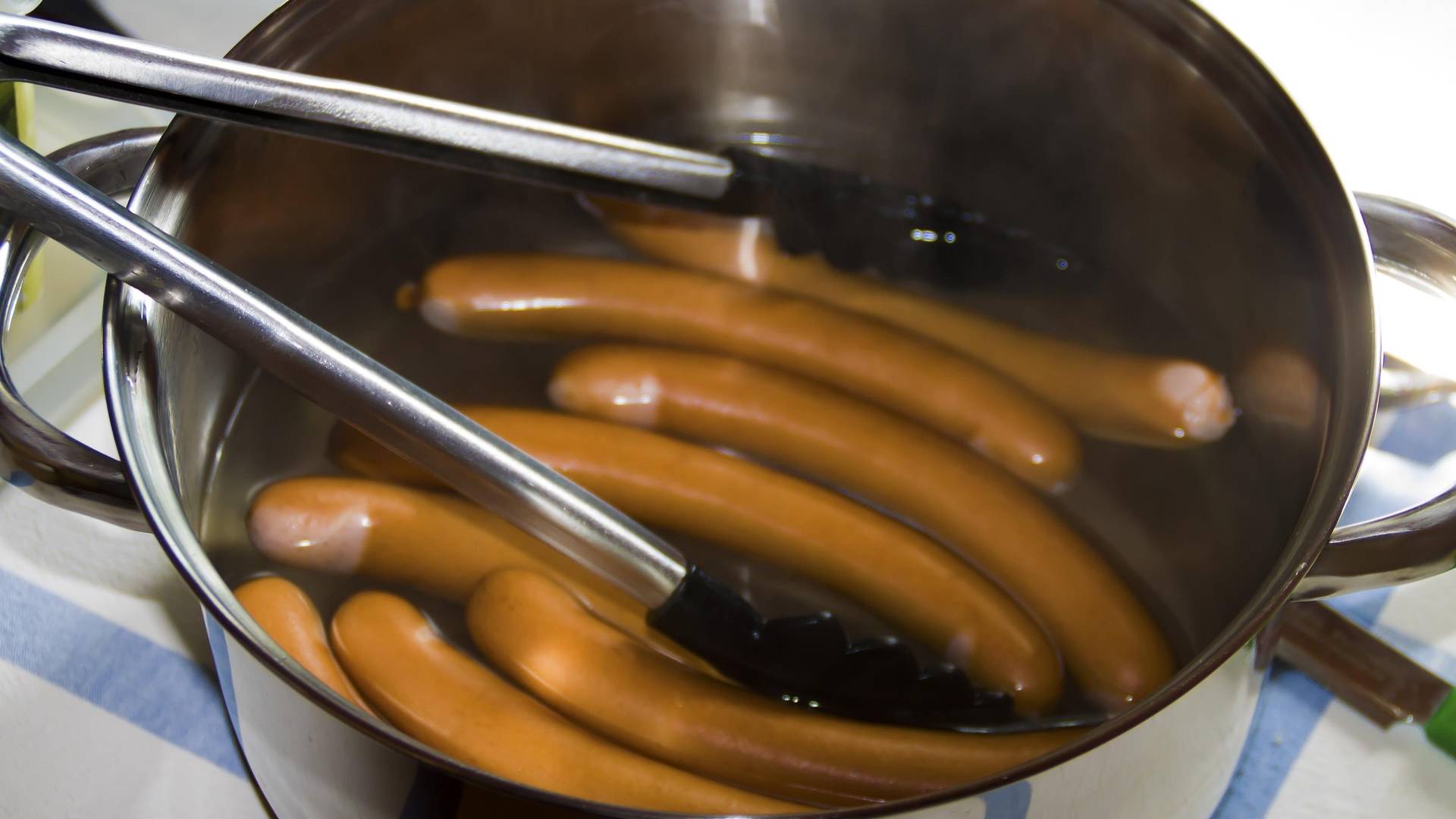 Add ezt hozzá a virsli főzővizéhez: csodás lesz az eredmény