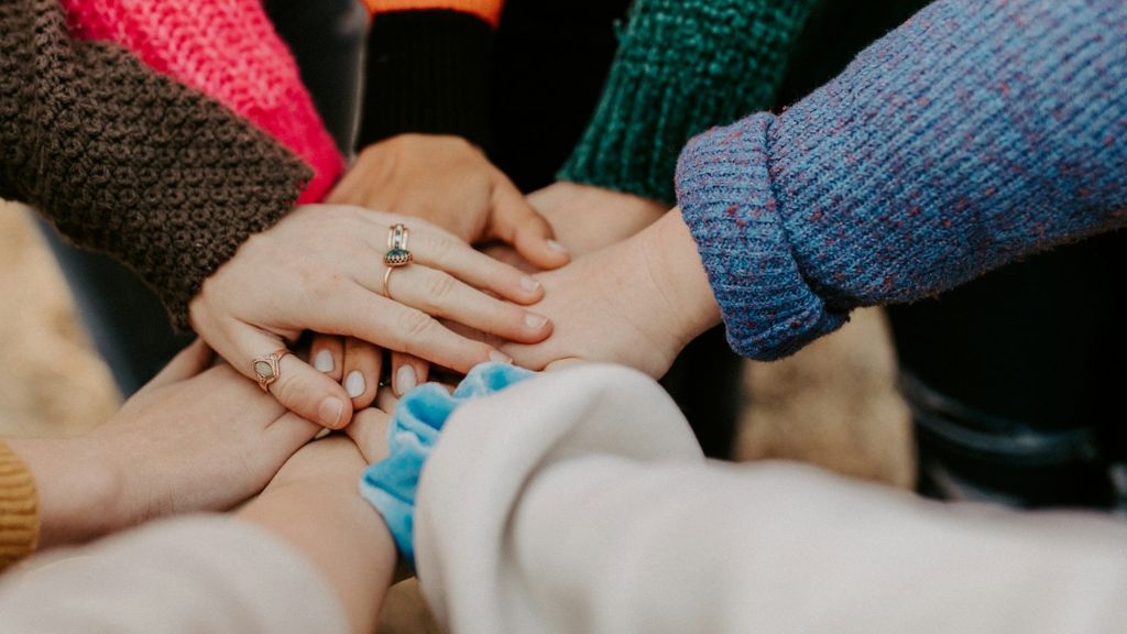 udvariasság vs kedvesség, fotó: Unsplash