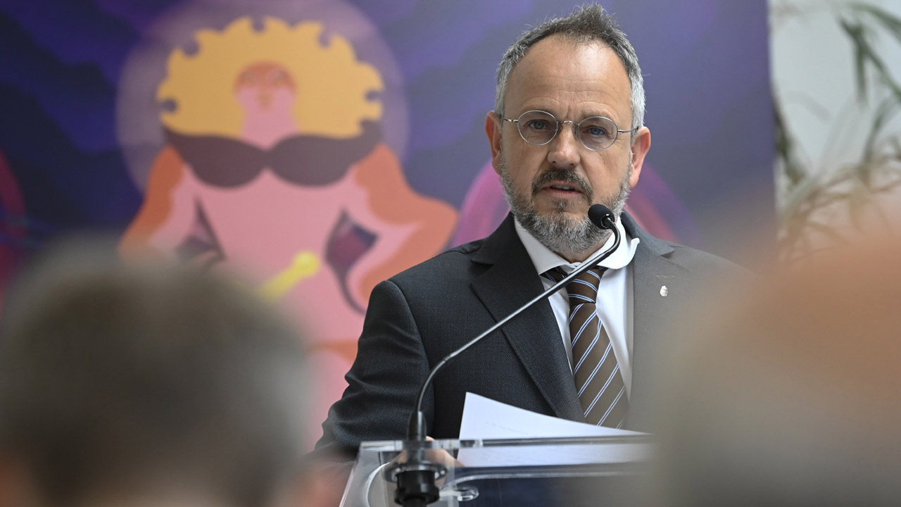 Bús Balázs
