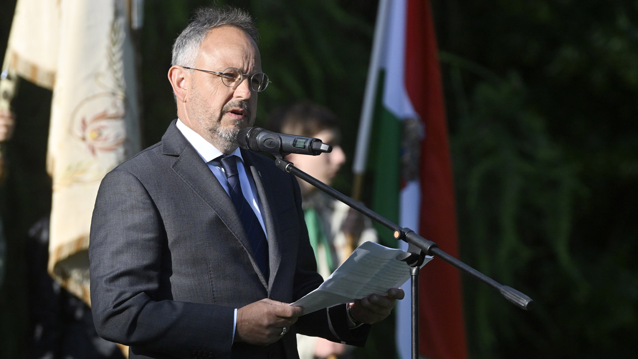 Bús Balázs