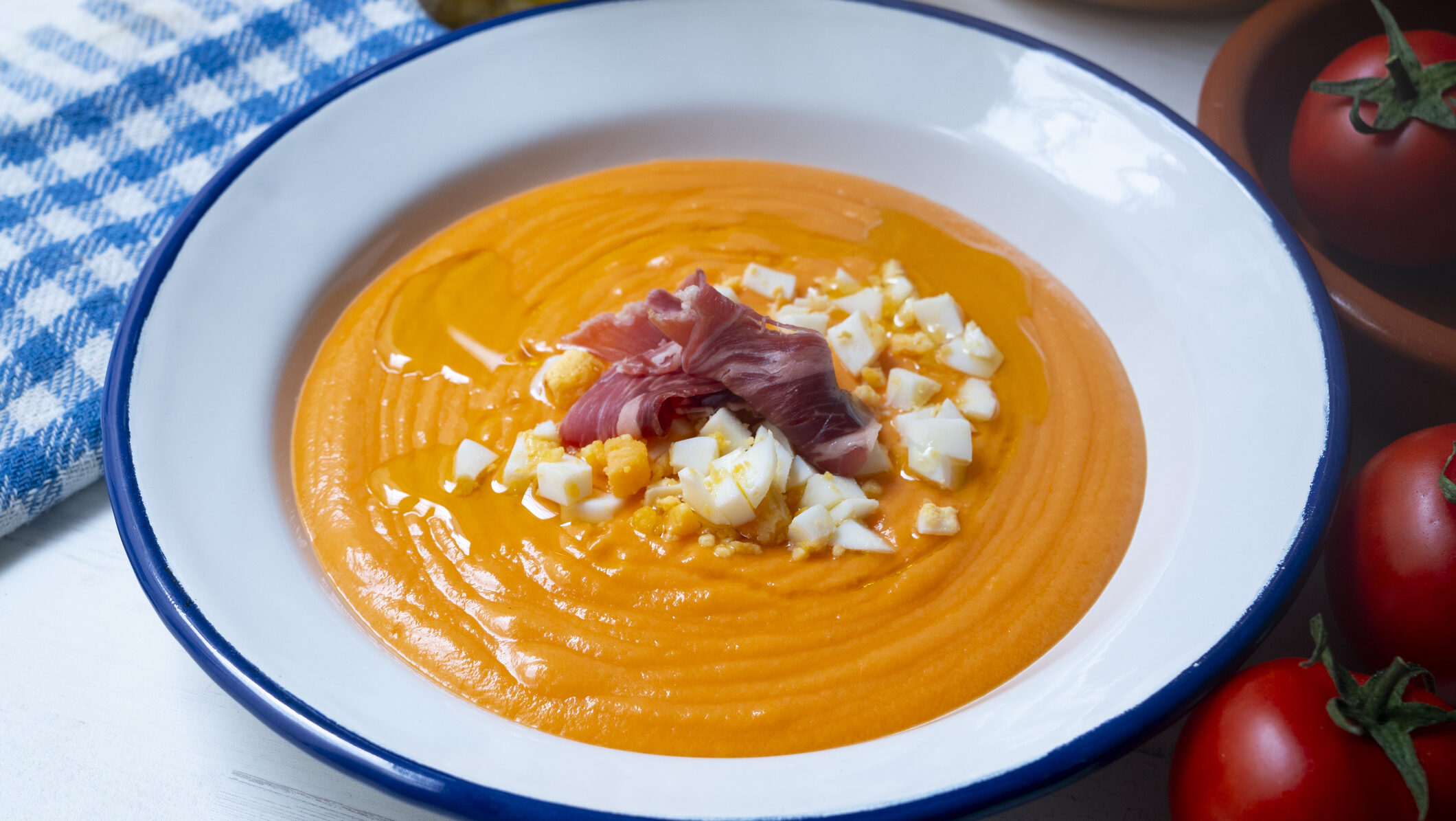 cordobai paradicsomleves, a salmorejo