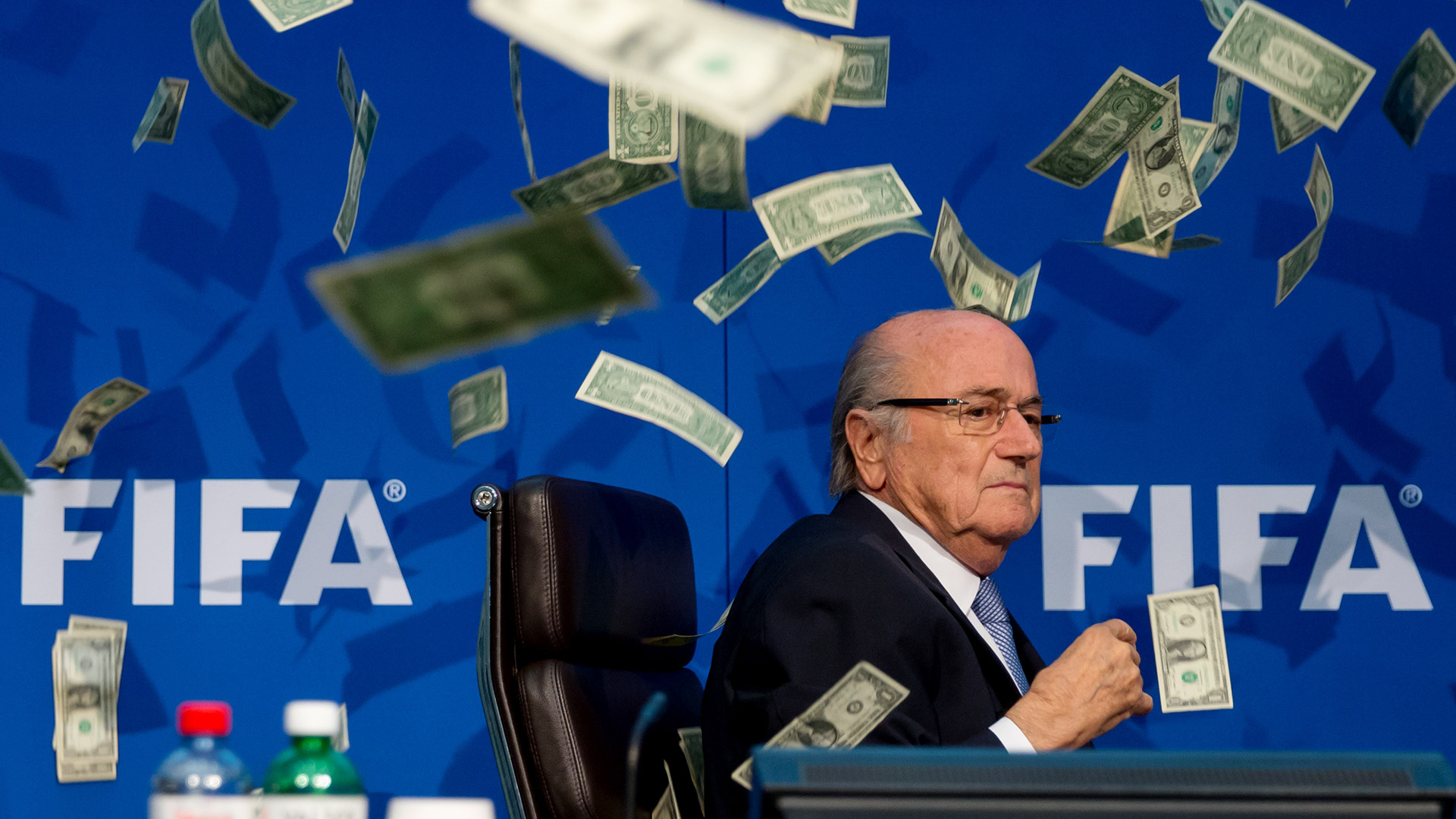 Blatter és a pénz