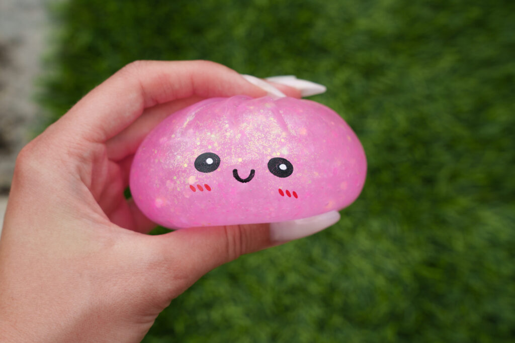 Rózsaszín csillámos Squishy Dumpling