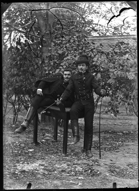 Urasági kocsisok pipával, ostorral