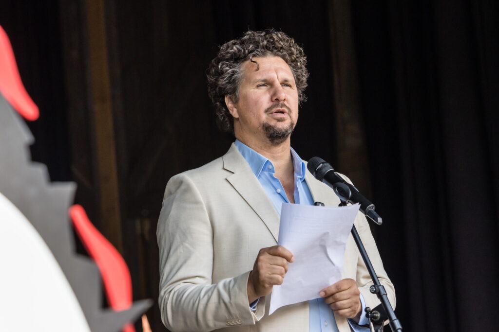 Kapolcs, 2026. július 24. Nagy Ervin, a Társadalmi Kapcsolatokért és Kultúráért Felelõs Minisztérium kultúráért felelõs államtitkára beszédet mond a 35. Művészetek Völgye megnyitóján, Kapolcson.