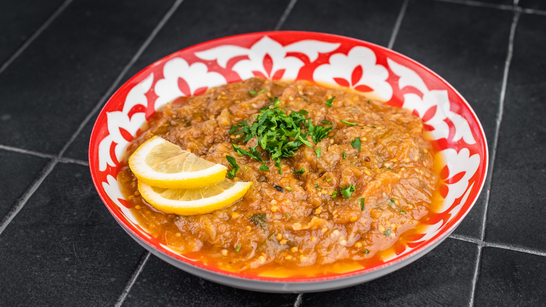 Füstös, fűszeres és melengető: íme az indiai padlizsánkrém, a baingan bharta