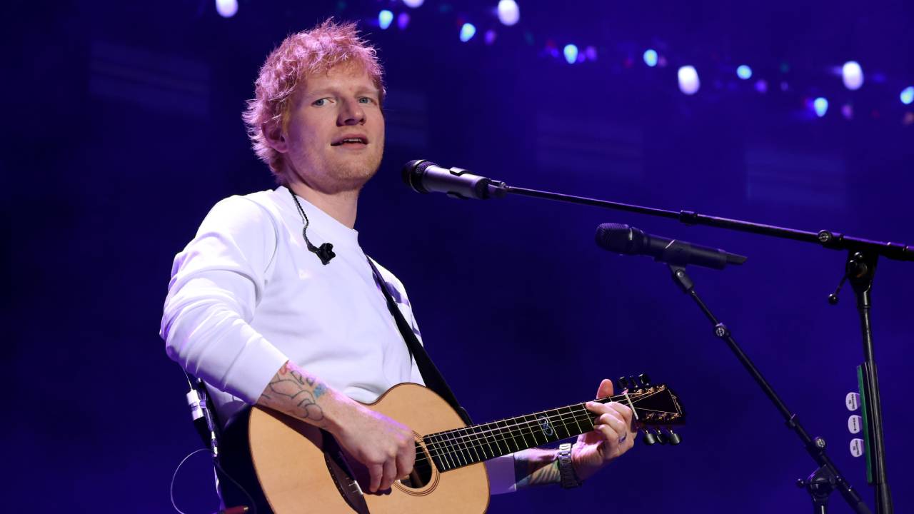 Ed Sheeran könnyek között vallott az elmúlt napok botrányai után