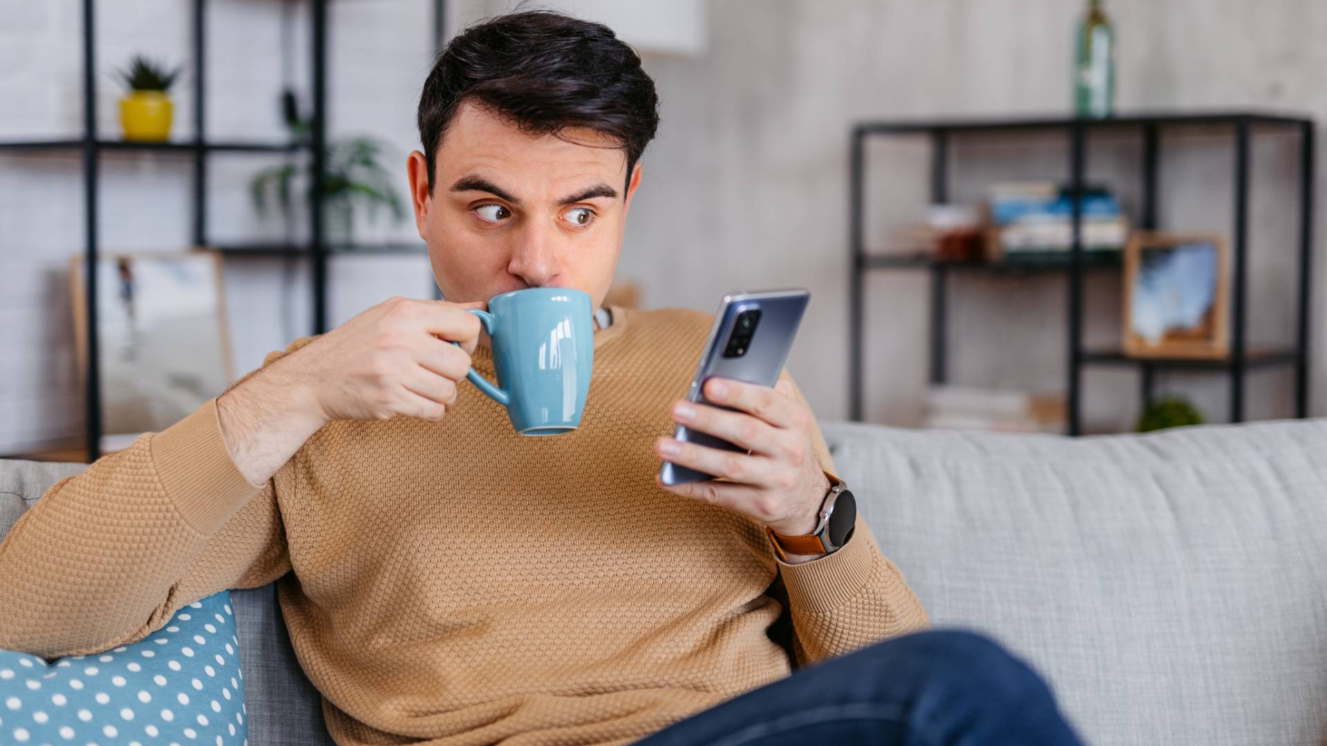 Leidiótázta az ügyfelet a bank chatbotja, bocsánatot kért a pénzintézet