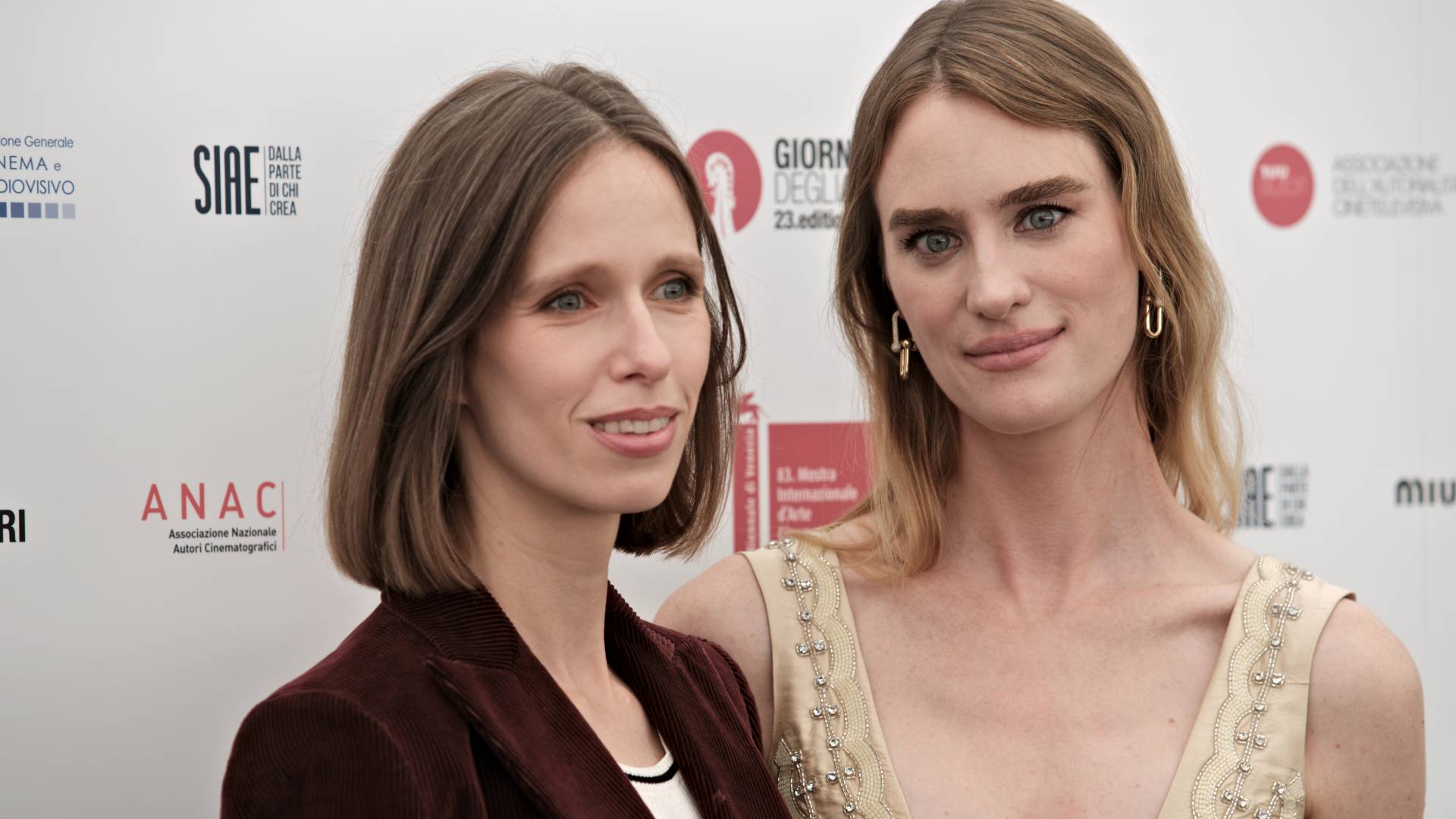 Horvát Lili és Mackenzie Davis